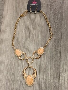 Paparazzi Gold Peach Link Pendant Necklace